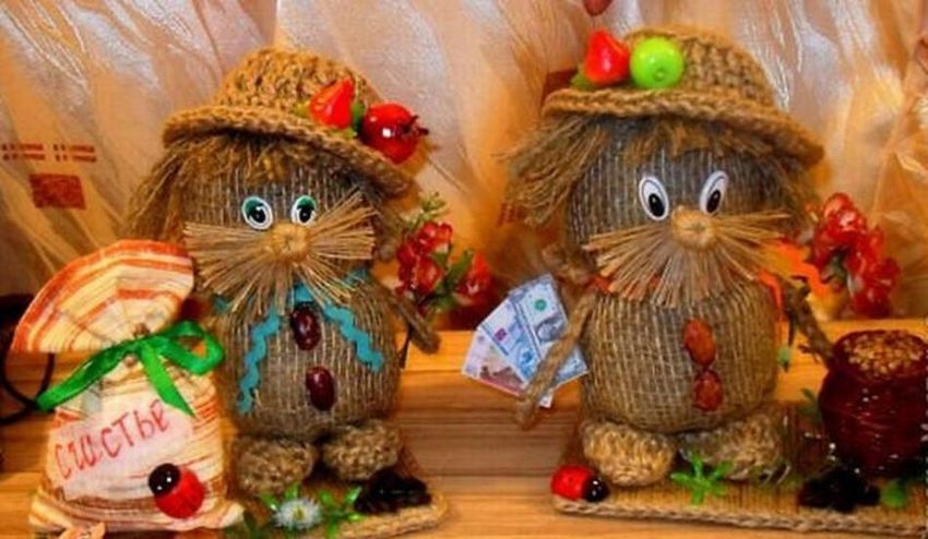 Домовёнок из мешковины: 10 фото