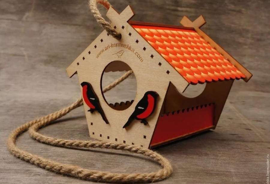 Кормушка для птиц своими руками