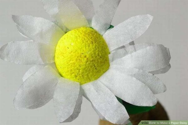Ромашка из салфеток и пенопласта. Поделка своими руками